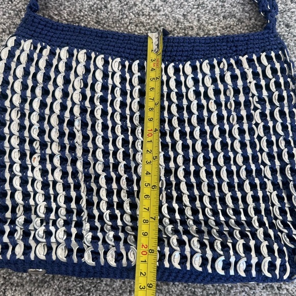 Soda Can Pull Tab Blue Crochet Mesh Crossbody Bag With Zip Closure - Picture 6 of 11